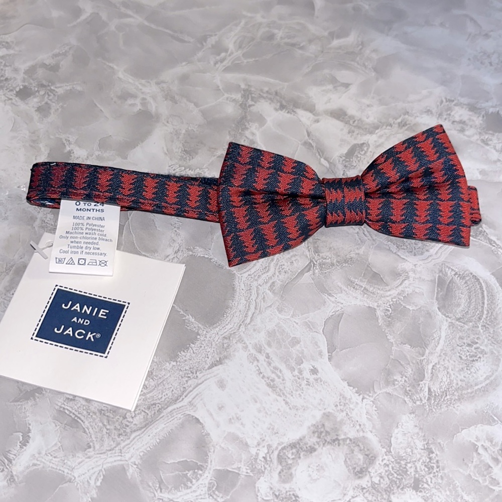 NWT janie and Jack red holiday bow tie 0-24 months